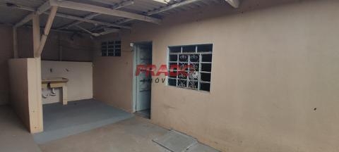 Casa para alugar em Maringá, Jardim Alvorada, com 2 quartos, com 75 m²