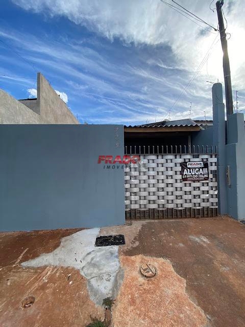 Casa para alugar em Sarandi, Jardim Tropical, com 2 quartos, com 40 m²