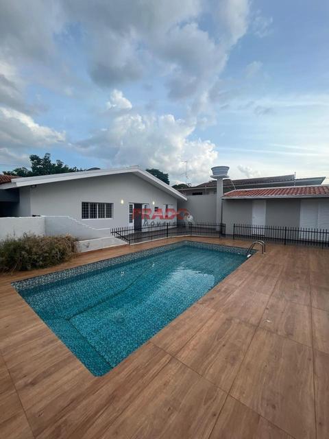 Casa para alugar em Maringá, Zona 02, com 3 quartos, com 258.56 m²