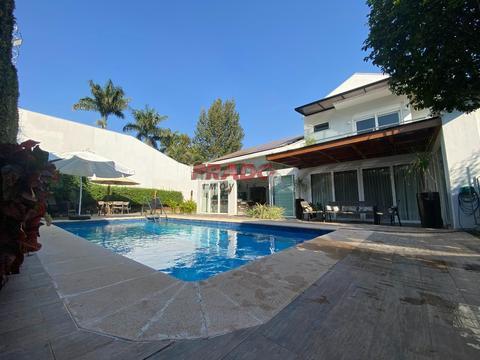 Sobrado à venda em Maringá, Zona 08, com 4 quartos, com 597.53 m², Delta Ville  II